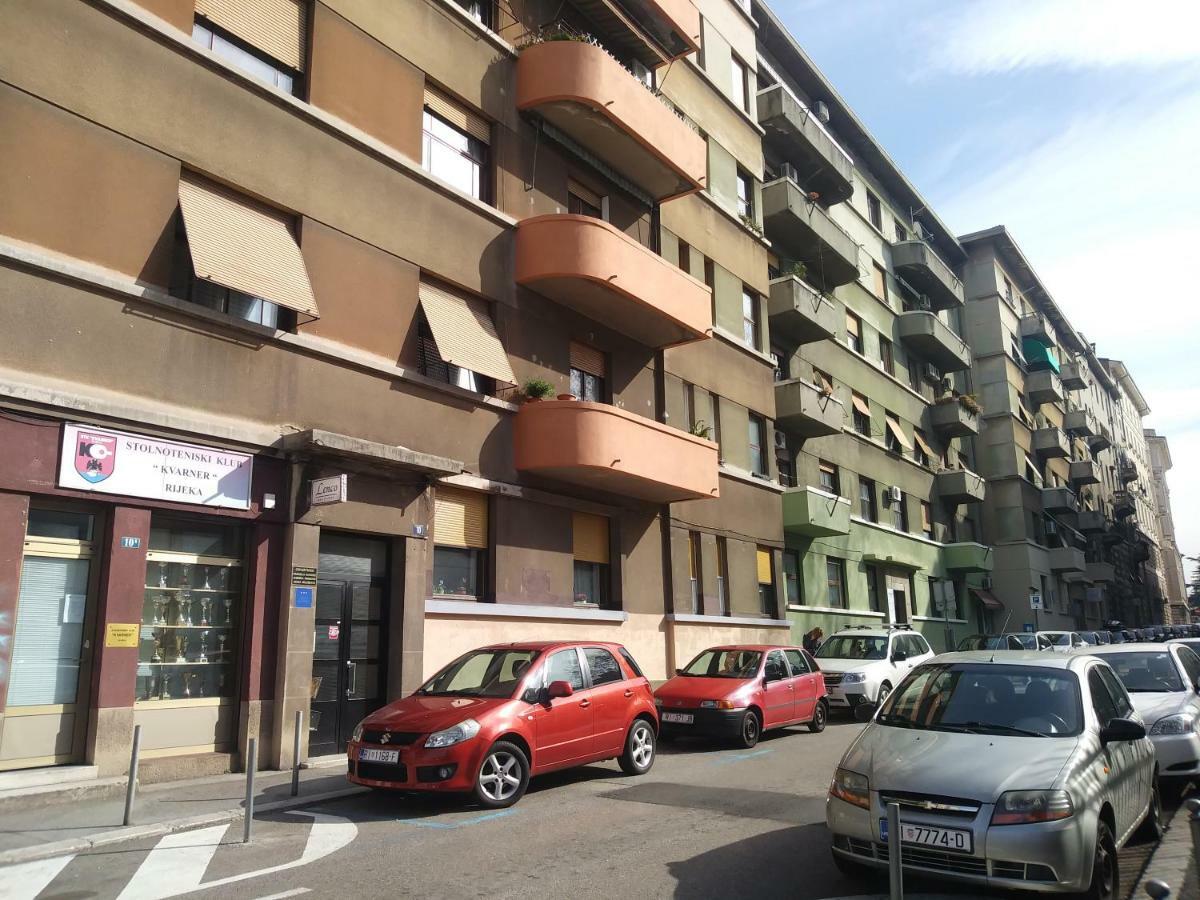 Central Zagrad Apartment Fiume Kültér fotó